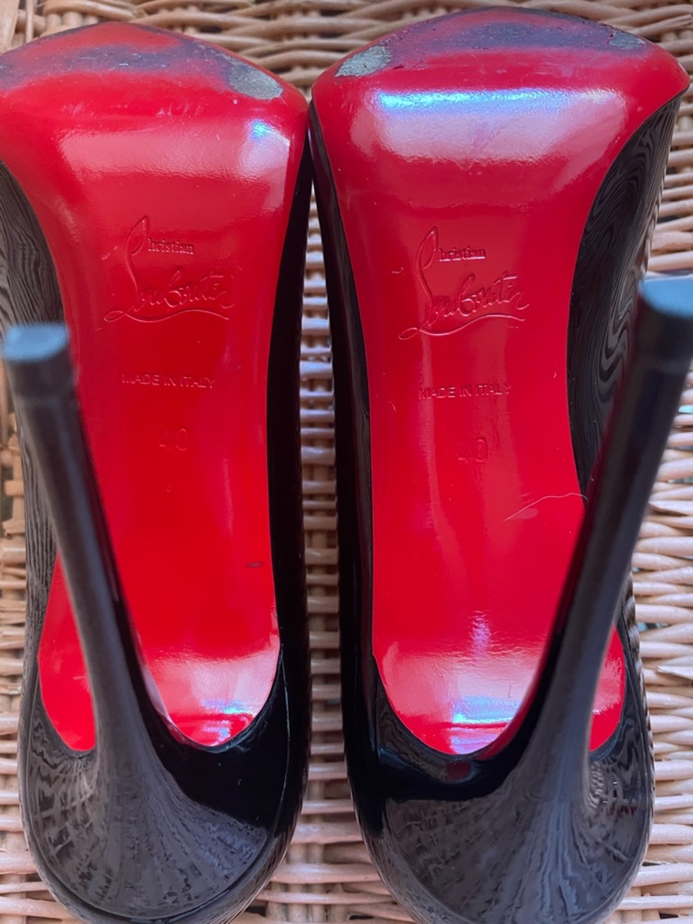 Christian Louboutin Black Patent Pointed-Toe Pumps with Red Sole Sz.EU 40 US 9.5 - Picture 7 of 11